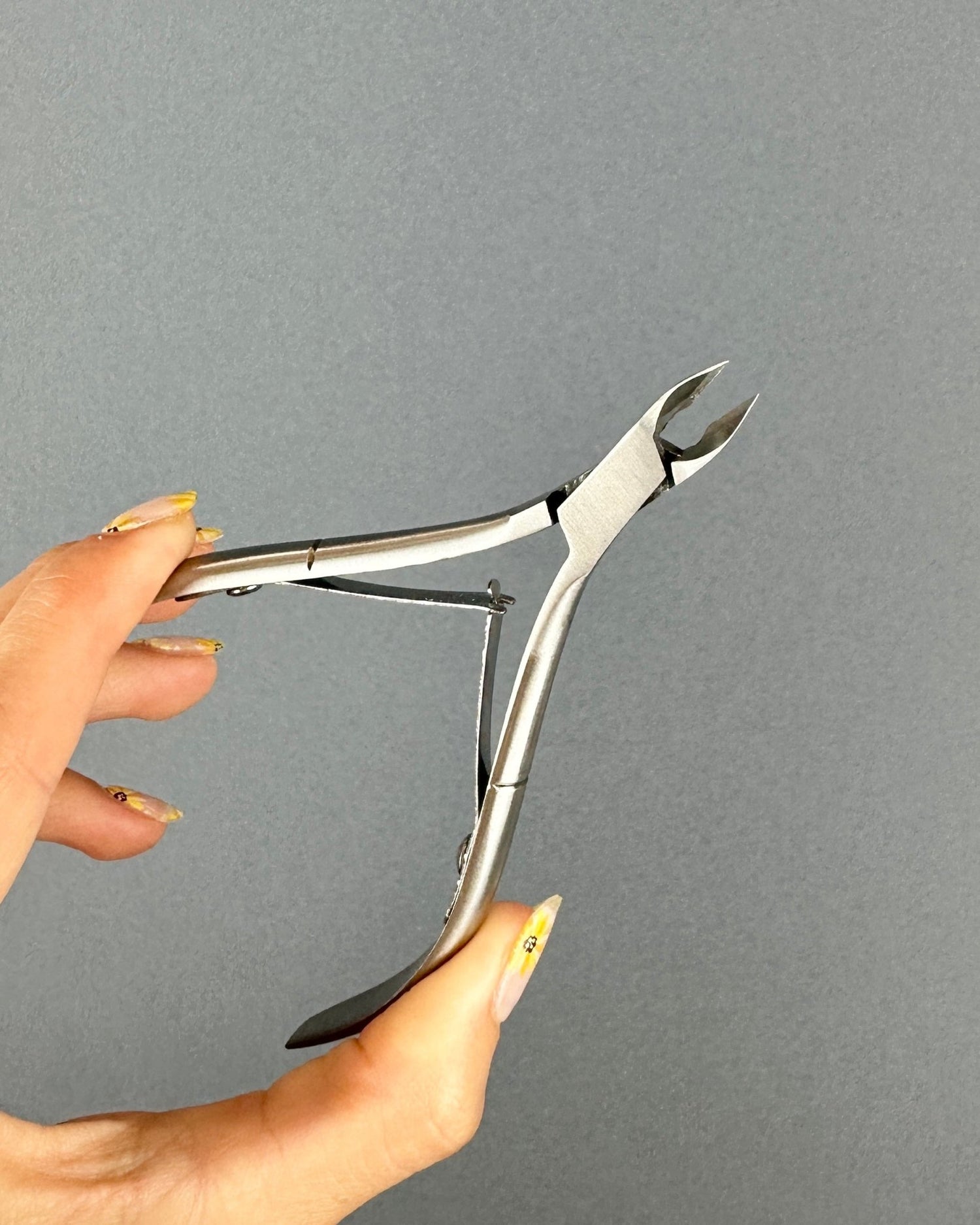 Coupe - Cuticules inox - Oprah Studio