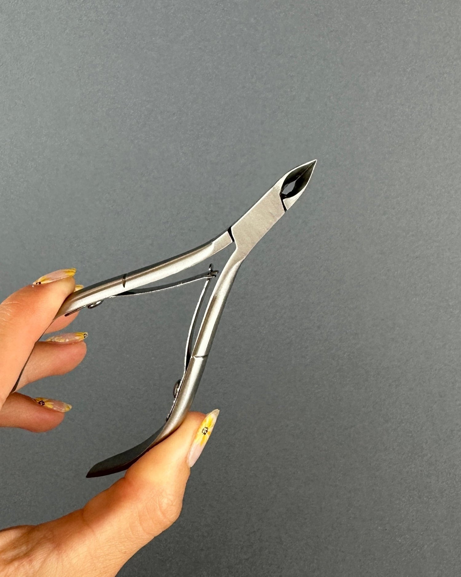 Coupe - Cuticules inox - Oprah Studio