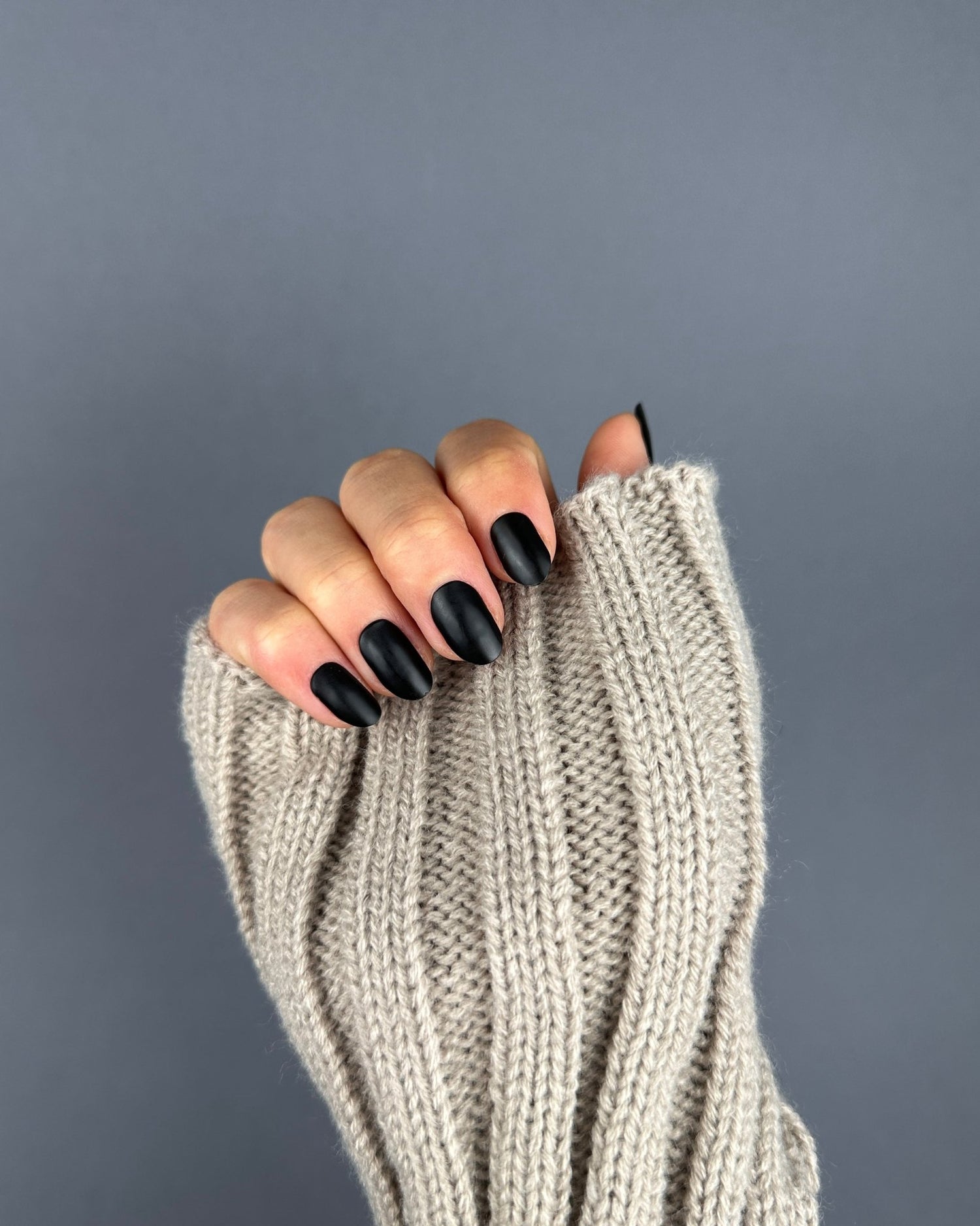 đ Noir velvet - Oprah Studio