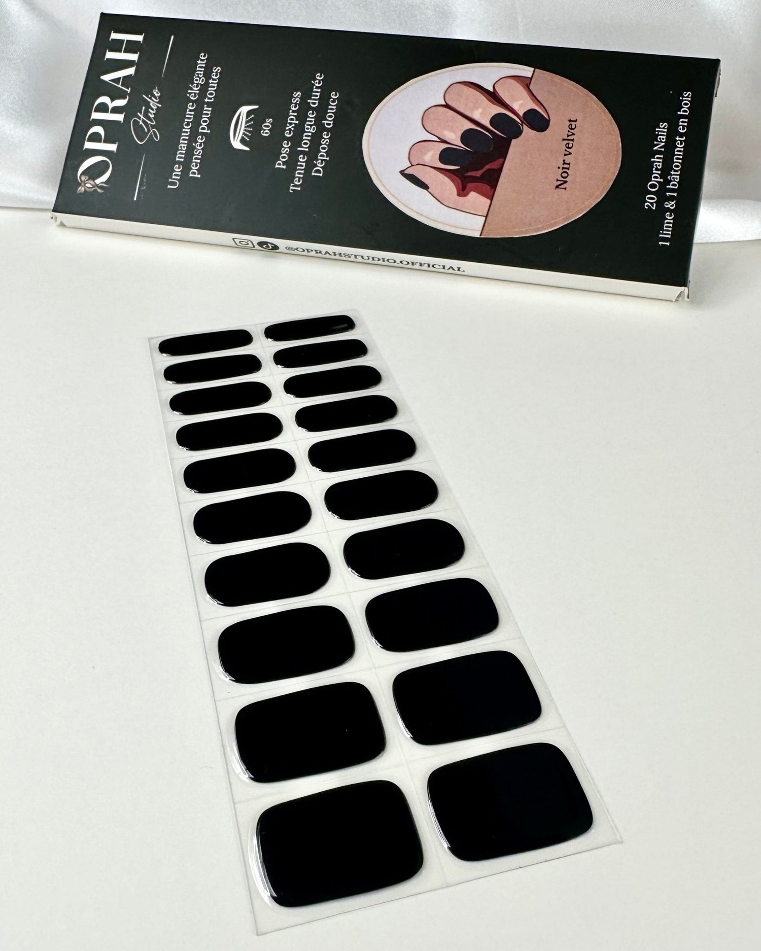 đ Noir velvet - Oprah Studio
