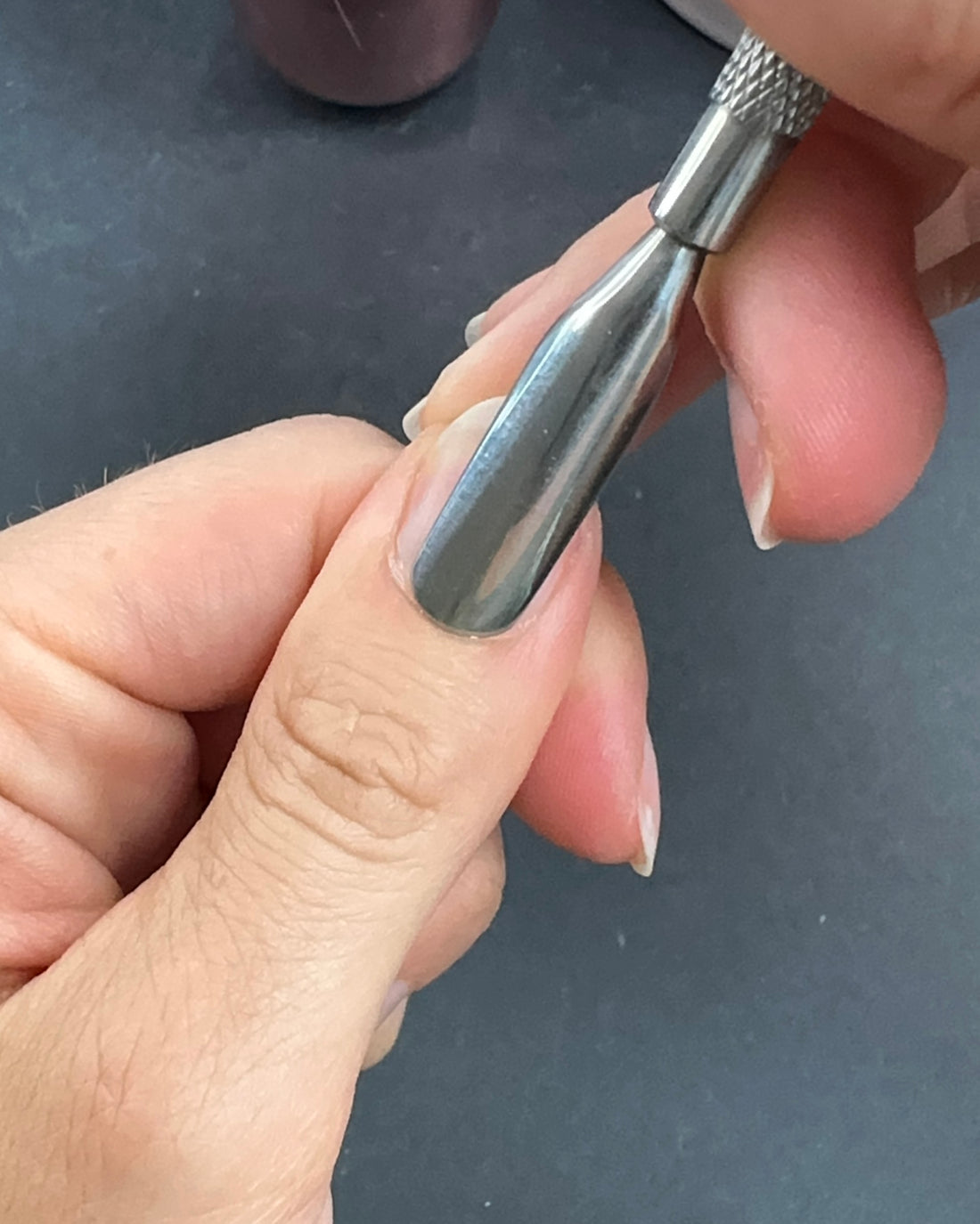Nagelhautschieber aus Edelstahl