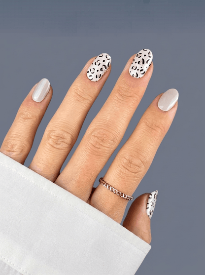 Savage - Nail art Léopard - Oprah Studio